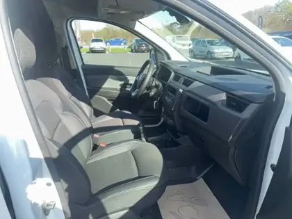 Photo 47 Renault EXPRESS (30) Gén. I Ph1 Confort 4