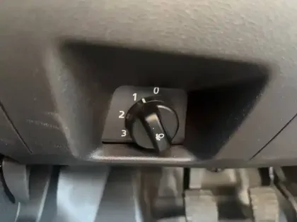 Photo 57 Renault EXPRESS (30) Gén. I Ph1 Confort 4