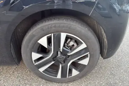 Photo 11 Peugeot 208  100 S&S BVM6