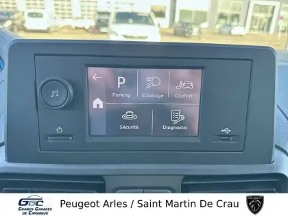 Photo 32 Peugeot Partner E- FOURGON M 800 KG 136 CH BATTERIE 50 KWH