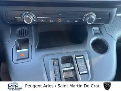 Photo 48 Peugeot Partner E- FOURGON M 800 KG 136 CH BATTERIE 50 KWH