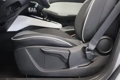 Photo 12 Renault Clio Gén. V (BJA) Ph1 NG Techno 5