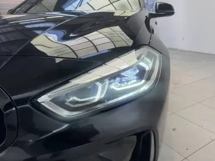 Photo 17 BMW Serie 1 Gén. III (F40) Ph1 M Sport 5