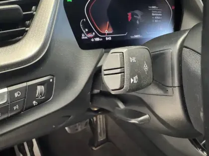 Photo 23 BMW Serie 1 Gén. III (F40) Ph1 M Sport 5