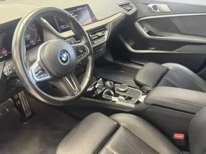 Photo 49 BMW Serie 1 118d 150 ch BVA8