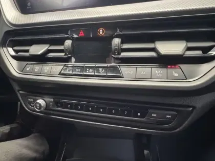 Photo 76 BMW Serie 1 118d 150 ch BVA8