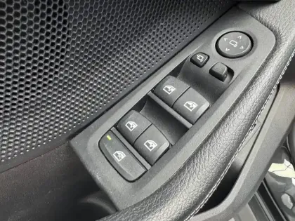 Photo 63 BMW Serie 1 118d 150 ch BVA8