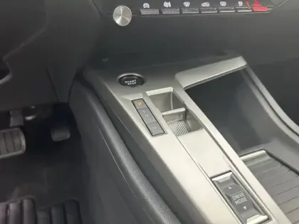 Photo 13 Peugeot 308  SW Hybrid 145 e-DCS6