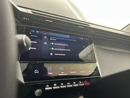 Photo 20 Peugeot 308  SW Hybrid 145 e-DCS6