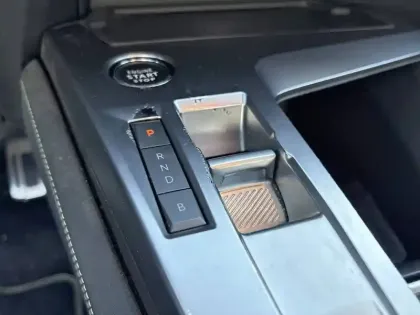 Photo 13 Peugeot 308  PHEV 225 e-EAT8