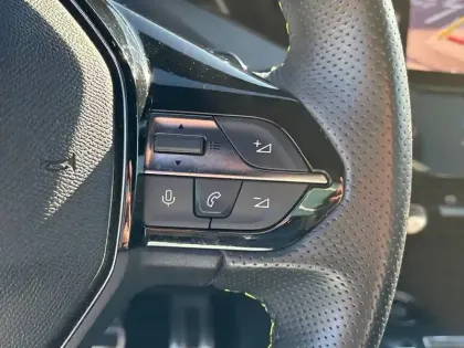 Photo 17 Peugeot 308  PHEV 225 e-EAT8