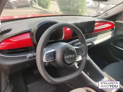 Photo 11 Fiat 600 e 54 kWh 156 ch