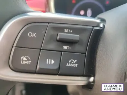 Photo 21 Fiat 600 e 54 kWh 156 ch