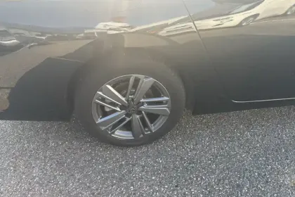 Photo 13 Peugeot 308  SW BlueHDi 130ch S&S EAT8