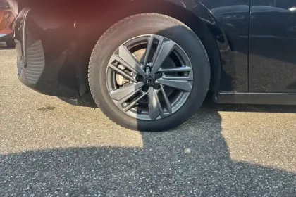 Photo 11 Peugeot 308  SW BlueHDi 130ch S&S EAT8