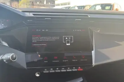 Photo 21 Peugeot 308  SW BlueHDi 130ch S&S EAT8