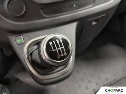 Photo 38 Renault Trafic Gén. III (F82) Ph2 Grand Confort 4