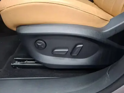 Photo 102 Mg EHS  1.5T PHEV 272 ch