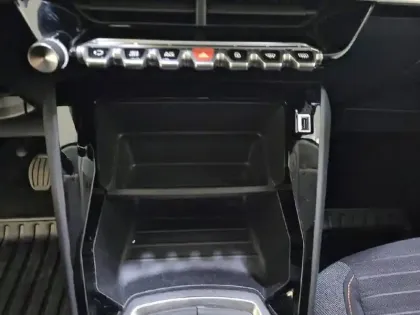 Photo 46 Peugeot 208 Gén. II Ph1 NG Active Pack 5