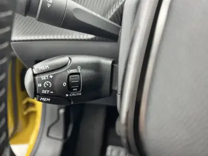 Photo 10 Peugeot 208  BlueHDi 100 S&S BVM6