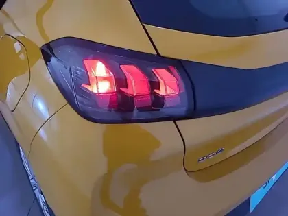 Photo 40 Peugeot 208 Gén. II Ph1 NG Active Pack 5