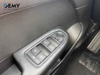 Photo 17 Renault Arkana  mild hybrid 140 EDC FAP - 22