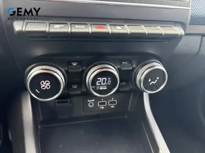 Photo 21 Renault Arkana  mild hybrid 140 EDC FAP - 22