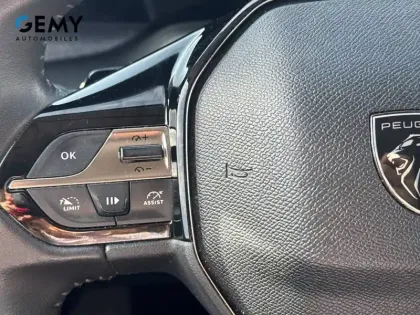 Photo 11 Peugeot 308  SW BlueHDi 130ch S&S EAT8