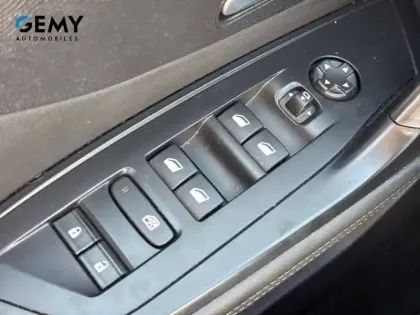 Photo 13 Peugeot 308  SW BlueHDi 130ch S&S EAT8