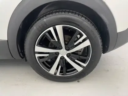 Photo 15 Peugeot 3008  Hybrid 225 e-EAT8