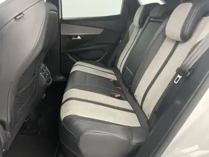 Photo 14 Peugeot 3008  Hybrid 225 e-EAT8