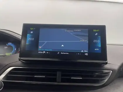 Photo 19 Peugeot 3008  Hybrid 225 e-EAT8