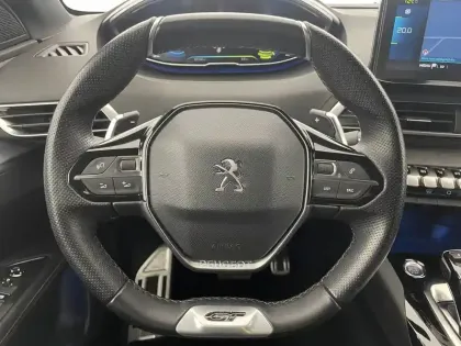 Photo 22 Peugeot 3008  Hybrid 225 e-EAT8