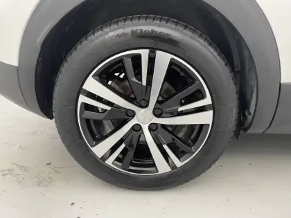 Photo 18 Peugeot 3008  Hybrid 225 e-EAT8