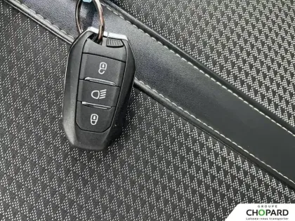 Photo 41 Peugeot 208 Gén. II Ph1 NG GT 5