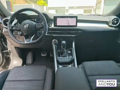 Photo 7 Alfa Romeo Tonale  1.3 Hybride Rechargeable PHEV 280ch AT6 e-Q4