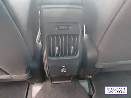 Photo 14 Alfa Romeo Tonale  1.3 Hybride Rechargeable PHEV 280ch AT6 e-Q4