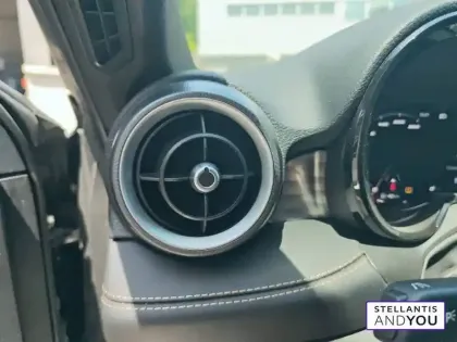 Photo 28 Alfa Romeo Tonale  1.3 Hybride Rechargeable PHEV 280ch AT6 e-Q4