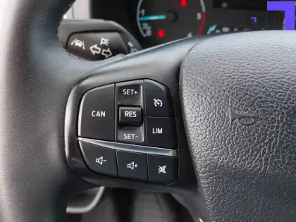 Photo 24 Ford Tourneo  Custom 320 L1H1 2.0 EcoBlue 130 BVA