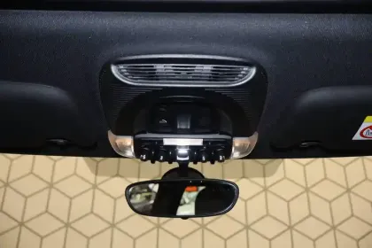 Photo 76 Mini Mini Hatch 3 Portes Cooper 136 ch BVA7