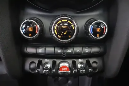 Photo 103 Mini Mini Hatch 3 Portes Cooper 136 ch BVA7