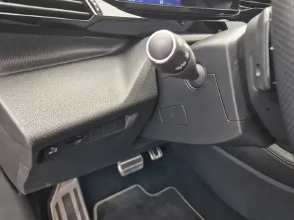 Photo 40 Peugeot 408  PureTech 130 ch S&S EAT8