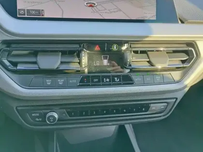 Photo 21 BMW Serie 1 118i 136 ch DKG7