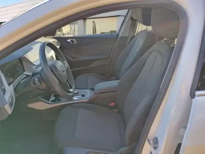 Photo 8 BMW Serie 1 118i 136 ch DKG7