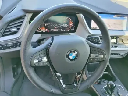 Photo 11 BMW Serie 1 118i 136 ch DKG7