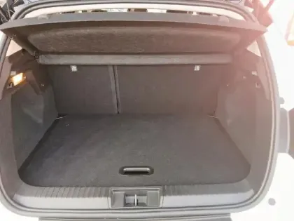 Photo 7 Renault Captur  E-Tech hybride rechargeable 160 Techno