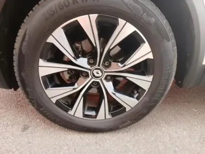 Photo 14 Renault Captur  E-Tech hybride rechargeable 160 Techno