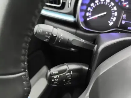 Photo 16 Citroën C3  PureTech 110 EAT6 Elle