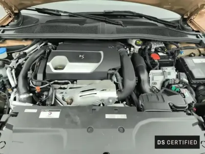 Photo 6 DS DS 4  Hybride E-Tense 225 EAT8 Performance Line