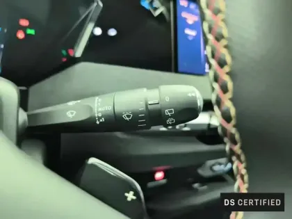 Photo 17 DS DS 4  Hybride E-Tense 225 EAT8 Performance Line